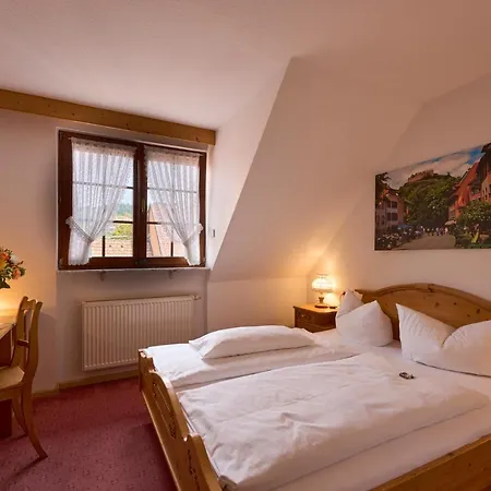 Hotel Der Loewen In Staufen