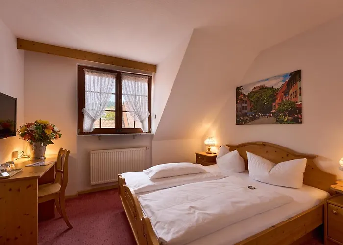 Hotel Der Loewen In Staufen im Breisgau